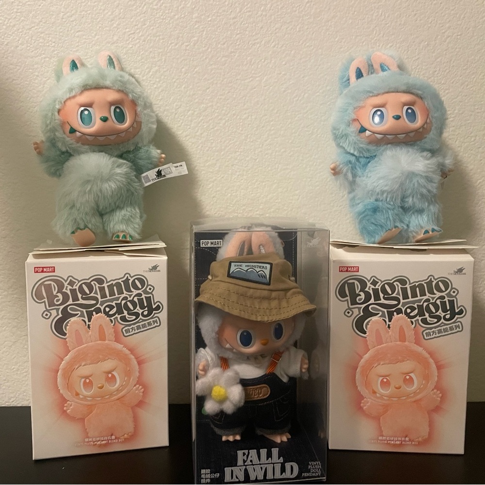 POPMART Big Into Energy Labubu-Hope (blue)